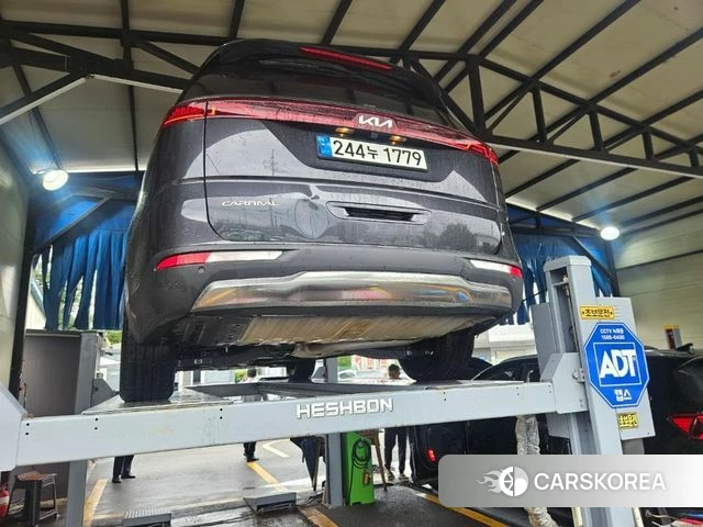 Kia Carnival 4th generation 2023 Серый из Кореи, фото 2