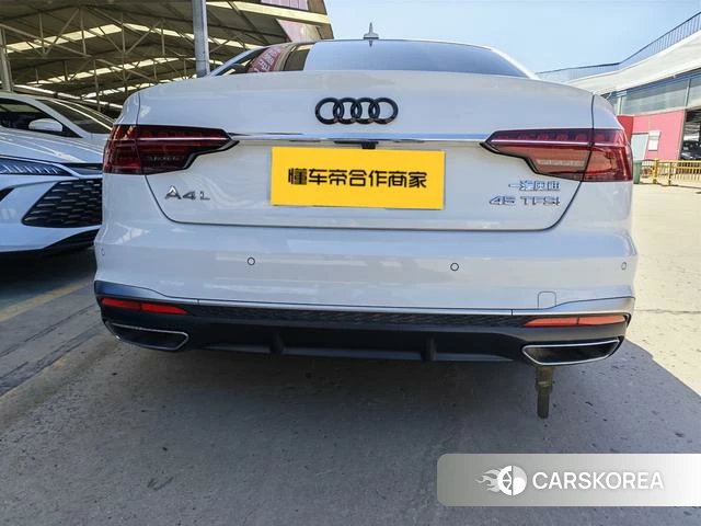 Audi A4L 2024 Белый из Китая, фото 2