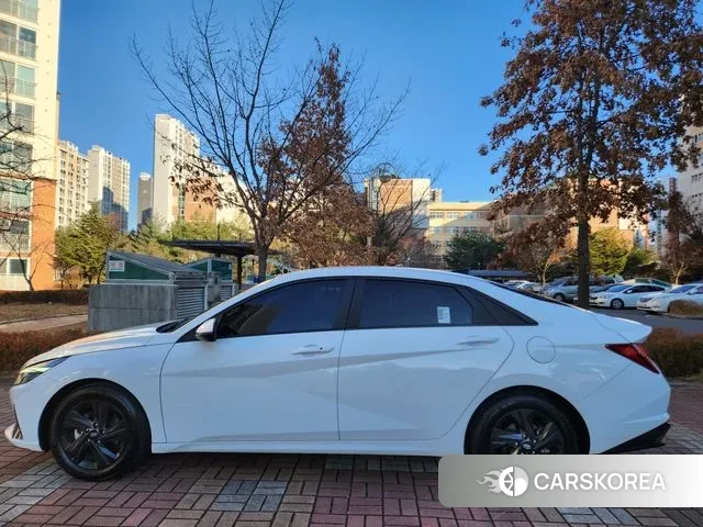 Hyundai Avante Hybrid (CN7) id 3443474 из Кореи 9
