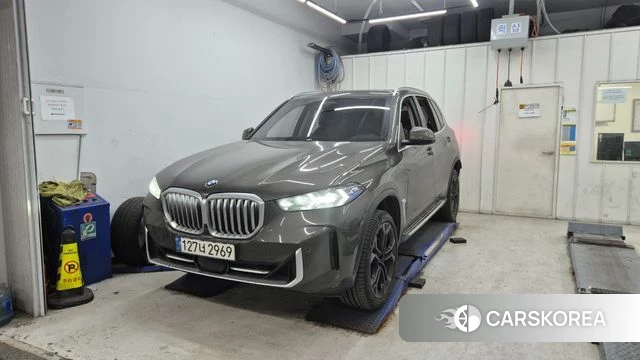 BMW X5 (G05) 2023 Коричневый из Кореи, фото 2