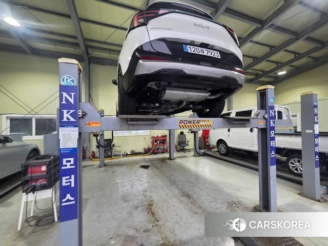 Kia The New Sportage 5th Generation 2025 Белый из Кореи, фото 2