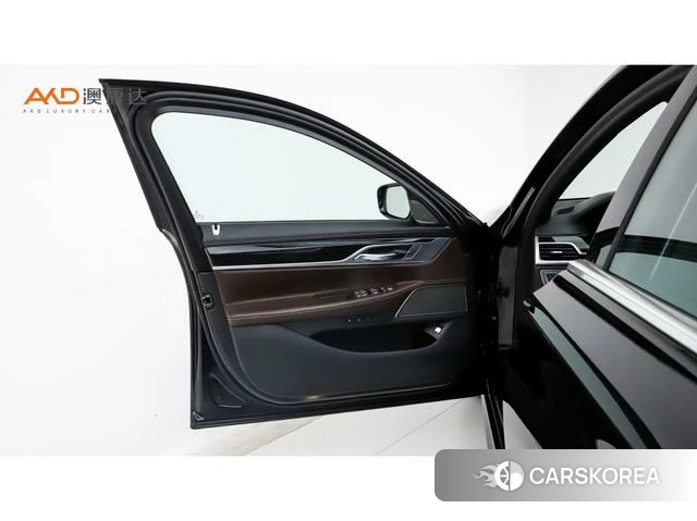 BMW 7 series 2021 Черный из Китая, фото 2