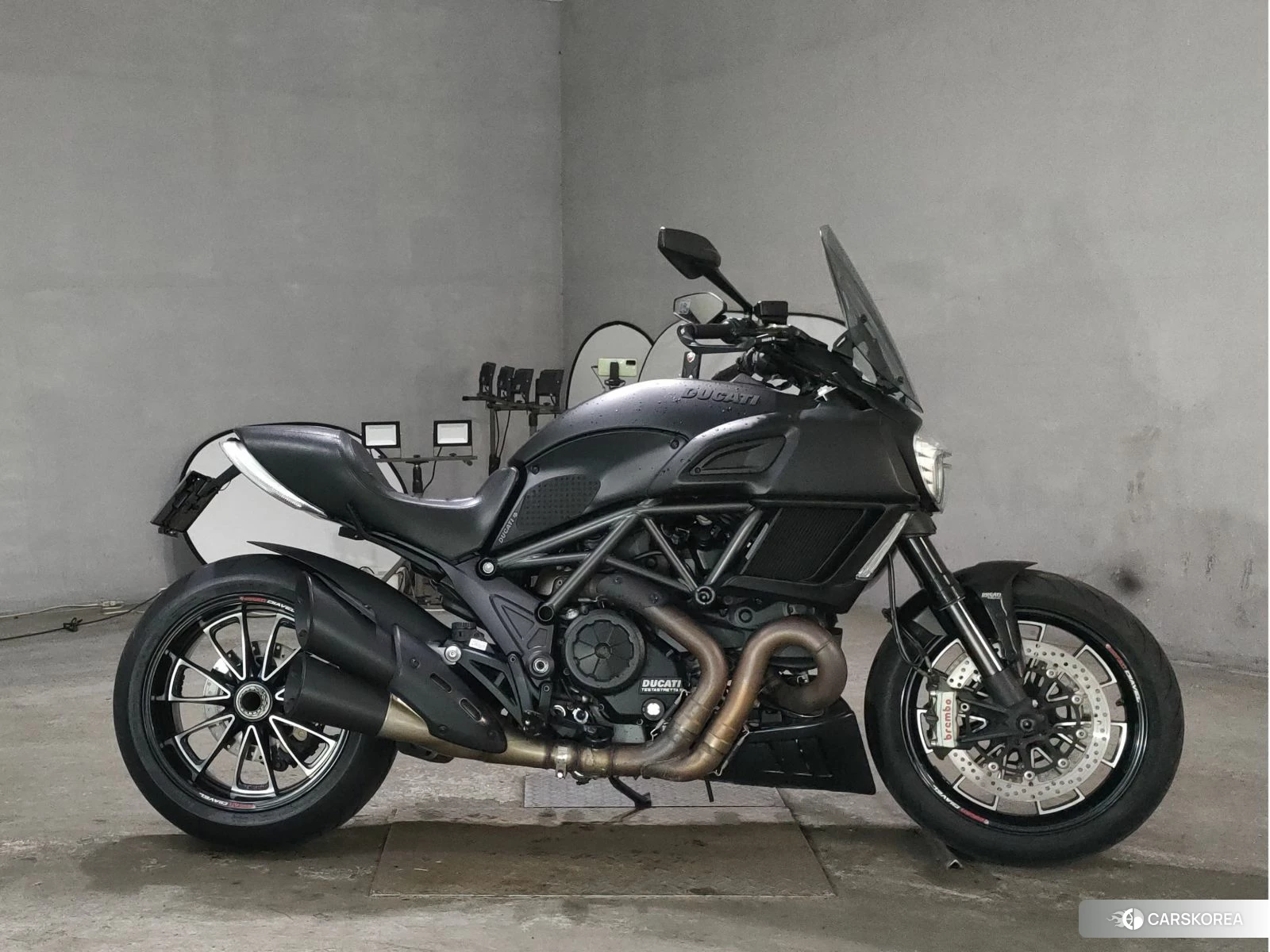 Ducati DIAVEL DARK 2017 из Японии, фото 3