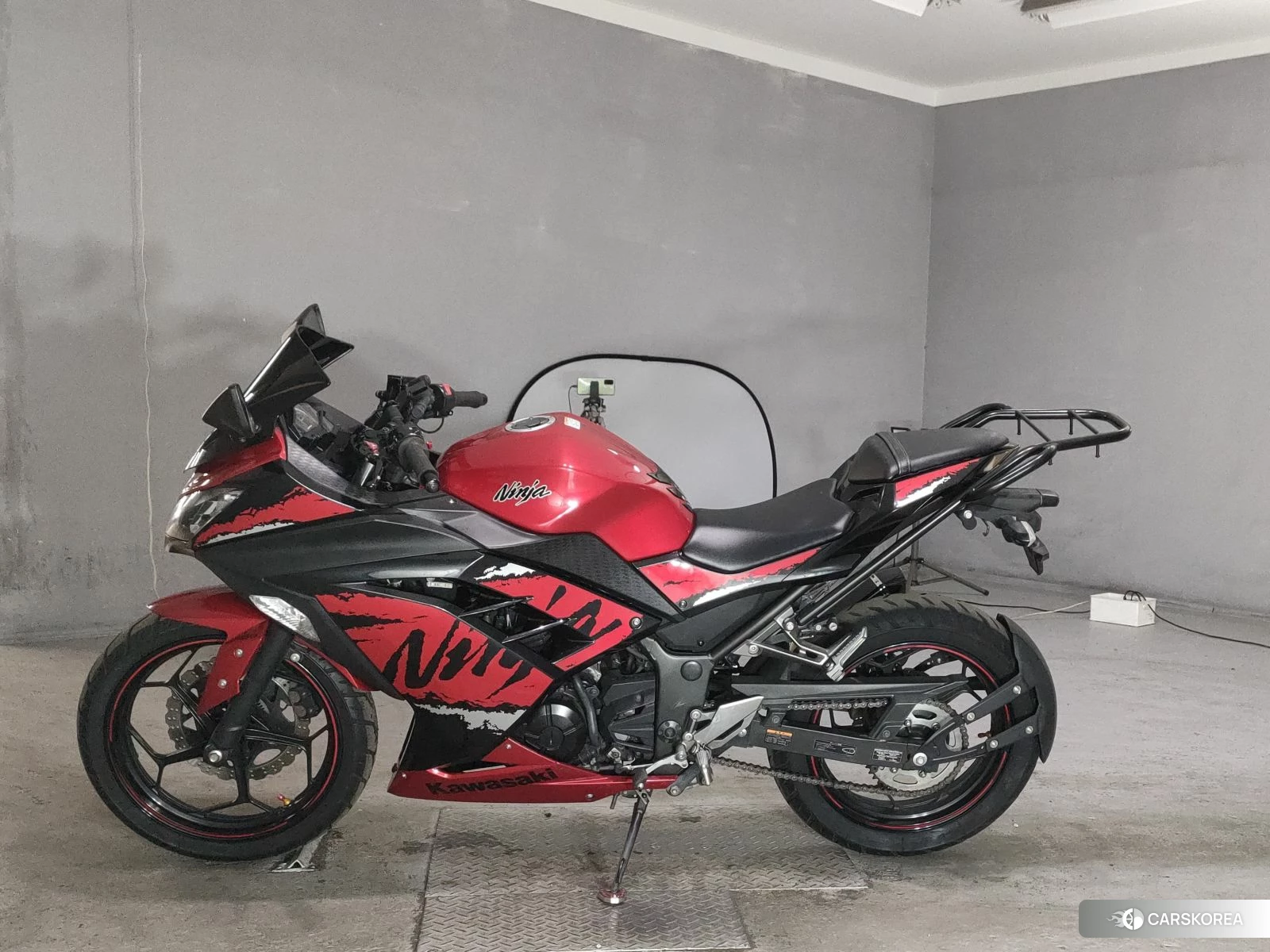 Проданный Kawasaki NINJA 250 2017 из Японии