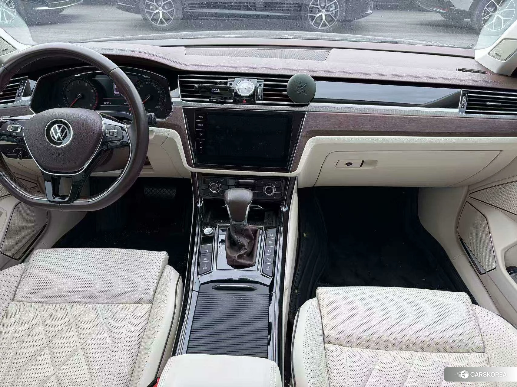 Volkswagen Huiang id 4452890 из Китая 8