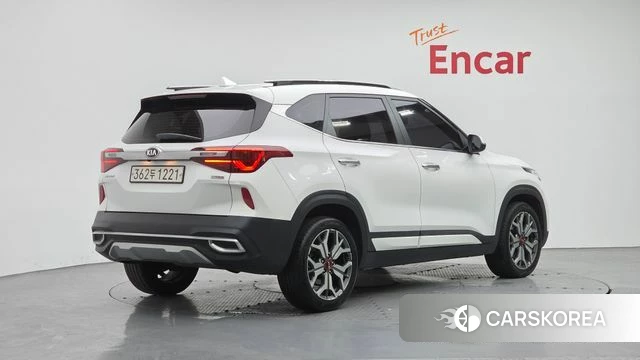Kia Seltos id 4268917 из Кореи 12