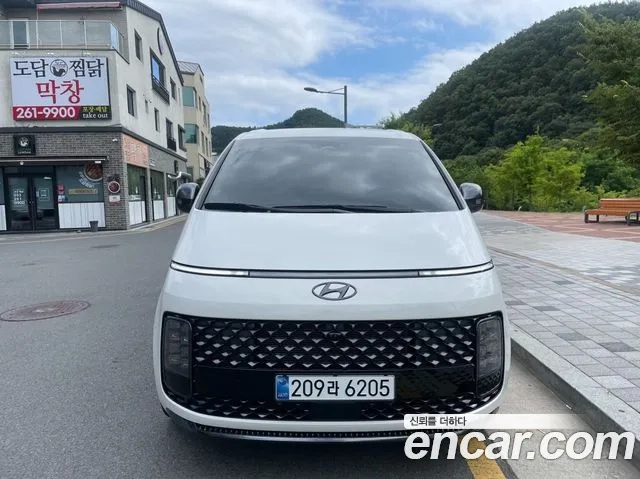 Hyundai Staria 2023 Белый из Кореи, фото 6
