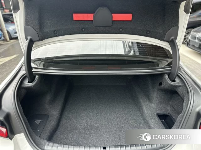 BMW 5 series 2023 Белый из Китая, фото 5