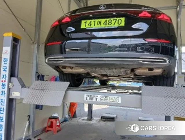 Mercedes-Benz E-Class W214 2024 Черный из Кореи, фото 2