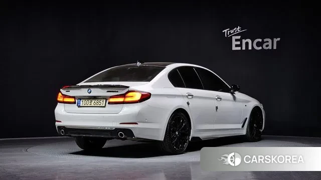 BMW 5 Series (G30) id 3709541 из Кореи 12