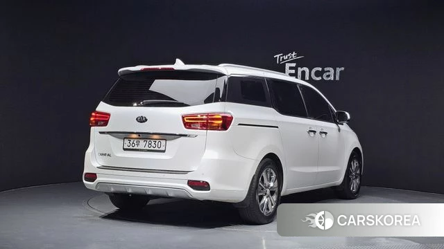 Kia The New Carnival id 4339432 из Кореи 12