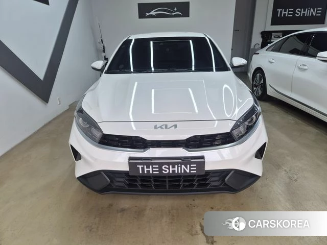 Kia The New K3 2nd generation 2021 Белый из Кореи, фото 6