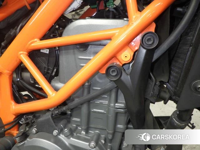Engine photo