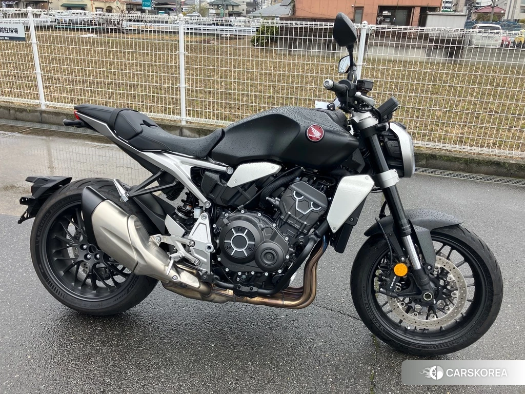 Проданный Honda CB1000R 2021 из Японии