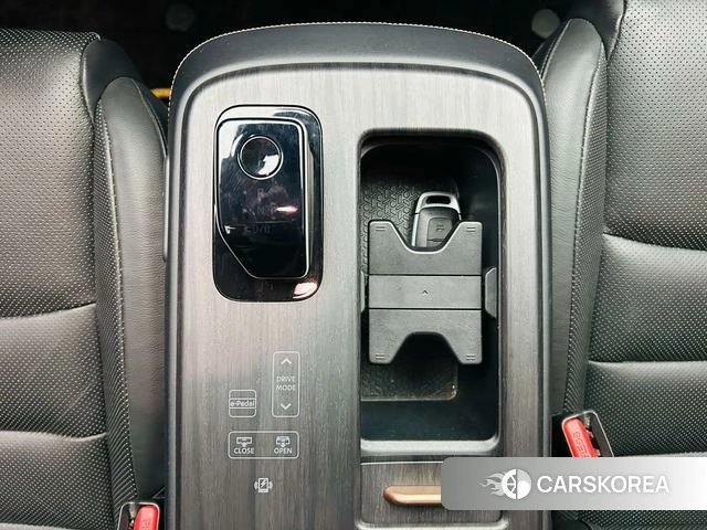 Nissan ARIYA id 4261257 из Китая 12