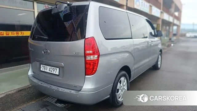 Hyundai The New Grand Starex id 3677604 из Кореи 10