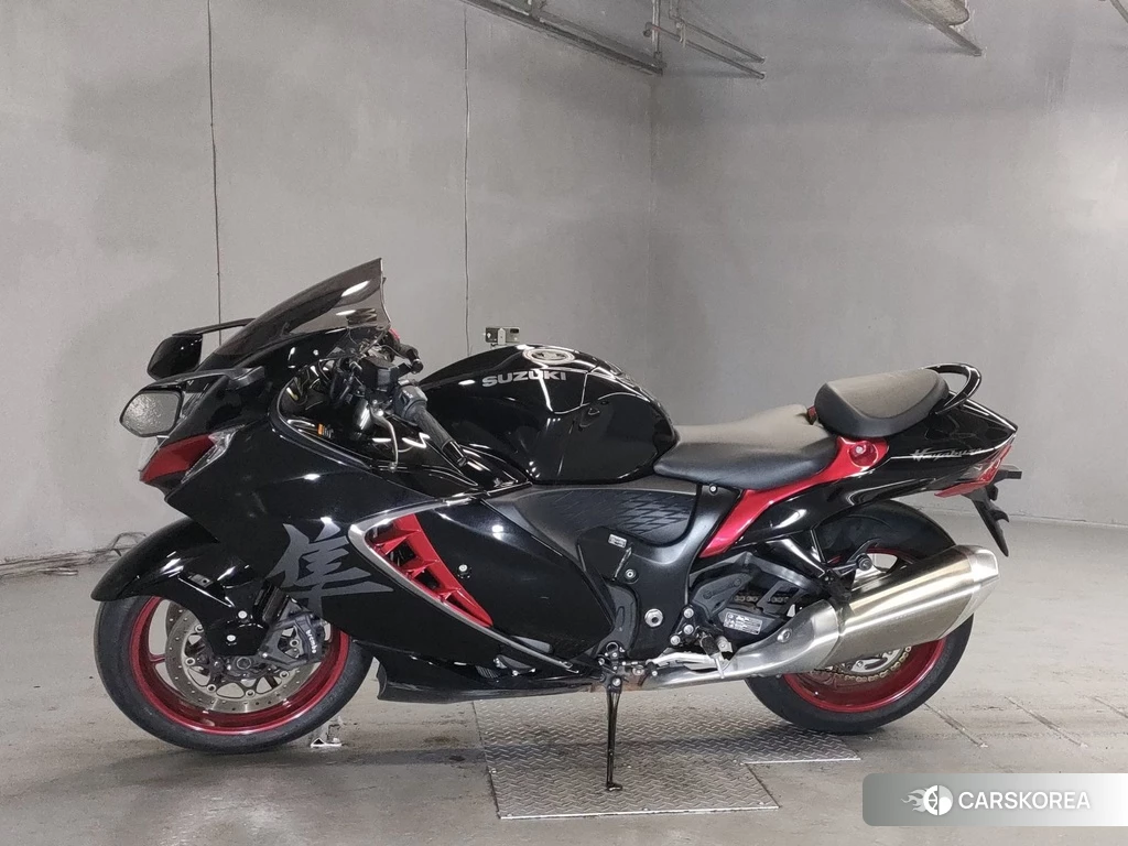 Проданный Suzuki GSX1300R HAYABUSA 2022 из Японии