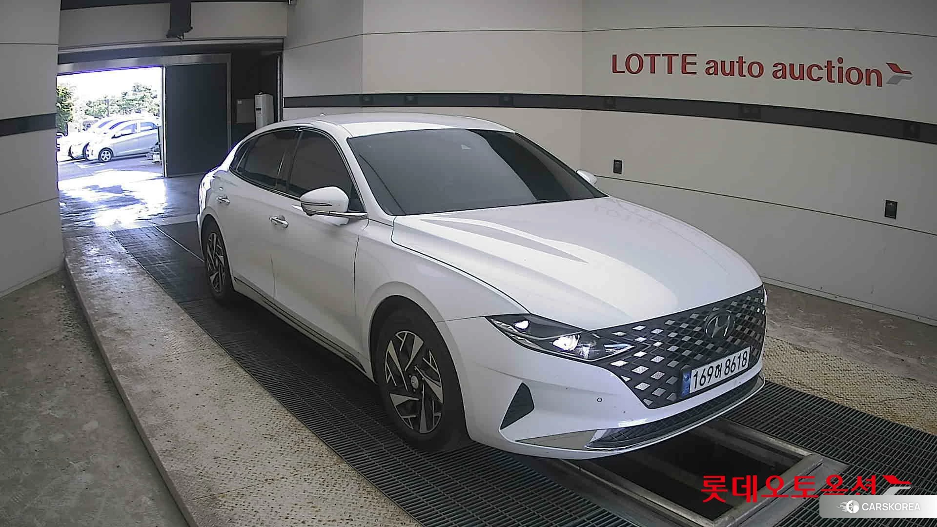 Hyundai Grandeur Hybrid id 4902512 из Кореи 12