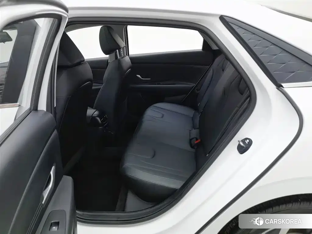 Hyundai Elantra id 4545653 из Китая 12