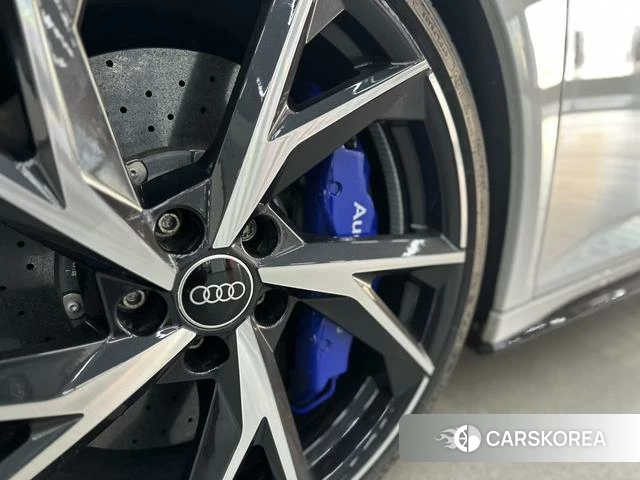 Audi R8 id 4260949 из Китая 12