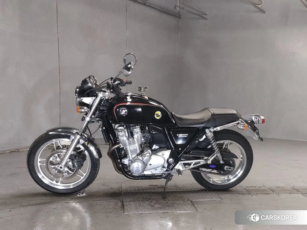 Проданный Honda CB1100 2011 из Японии, фото 2