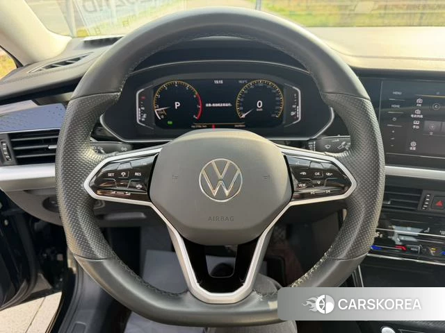 Volkswagen Passat id 4307346 из Китая 12