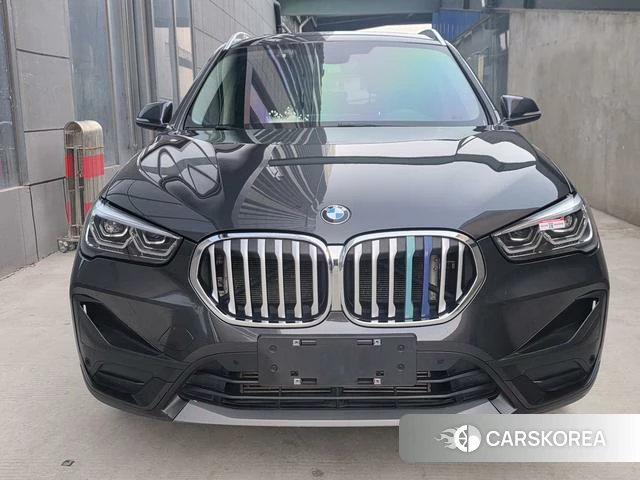 BMW X1 2021 Темно-серый из Китая, фото 6