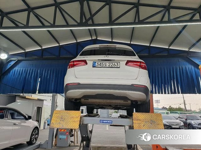 Mercedes-Benz GLC-Class X253 2018 Белый из Кореи, фото 2