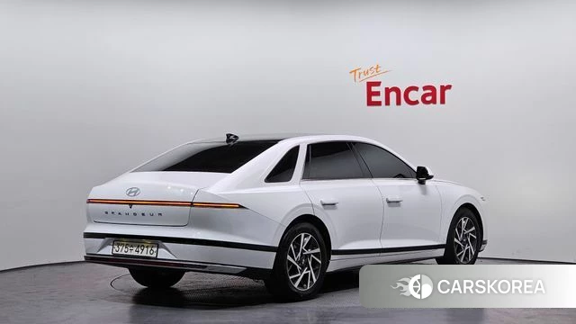 Hyundai Grandeur (GN7) id 3876837 из Кореи 12