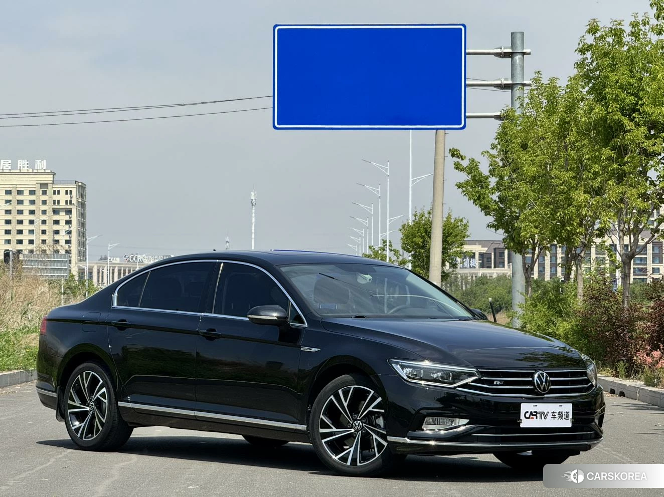 Volkswagen Magotan id 4453967 из Китая 11