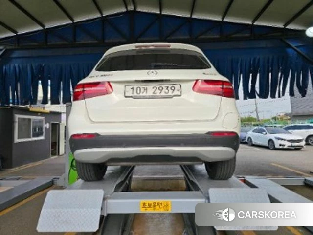 Mercedes-Benz GLC-Class X253 2018 Белый из Кореи, фото 2
