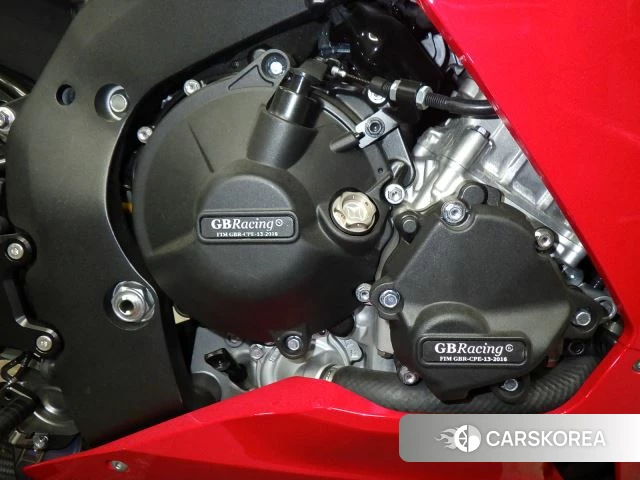 Engine photo