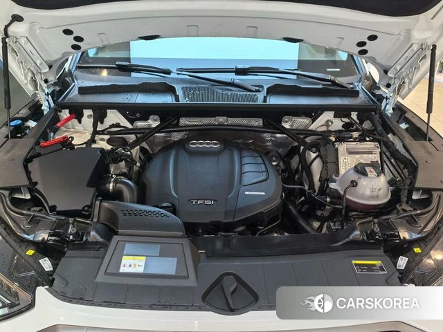 Audi Q5L 2022 Белый из Китая, фото 5