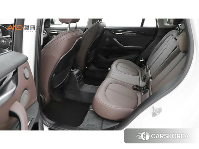 BMW X1 2021 Белый из Китая, фото 2