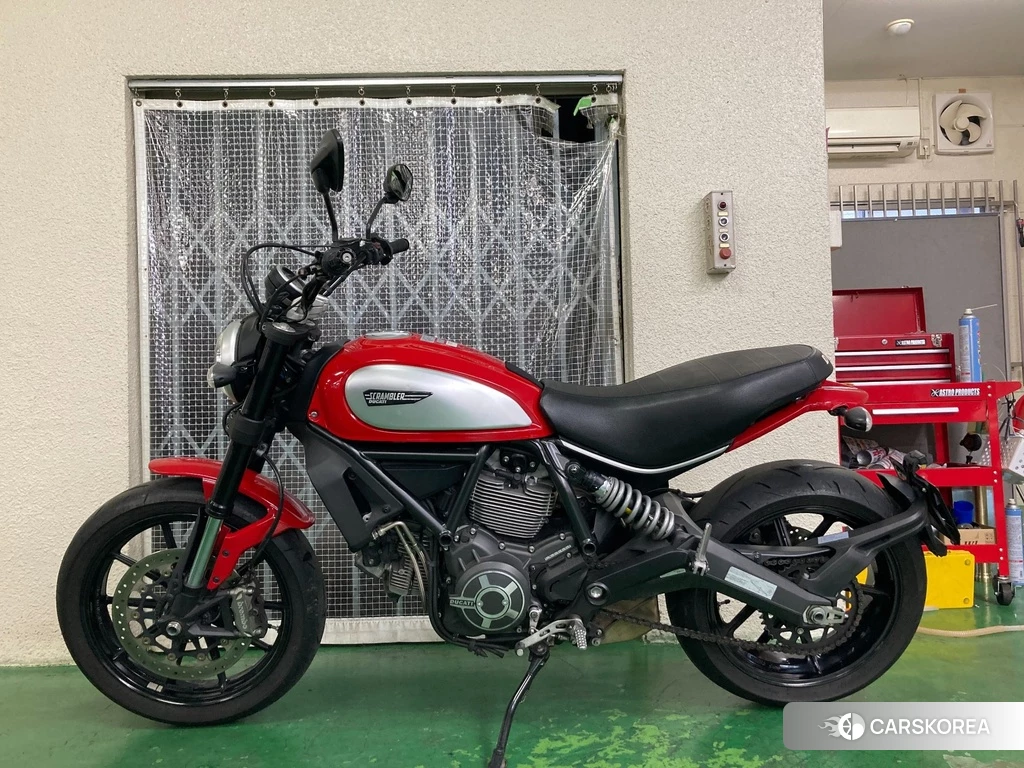 Проданный Ducati SCRAMBLER ICON 2015 из Японии, фото 2