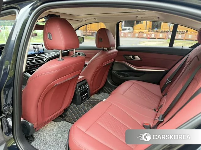 BMW 3 series 2024 Черный из Китая, фото 4