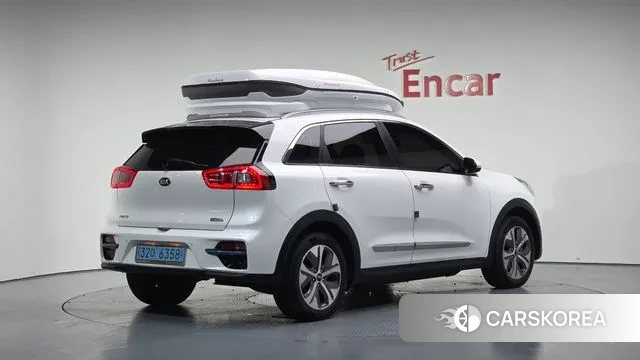 Kia Niro EV id 3308103 из Кореи 12