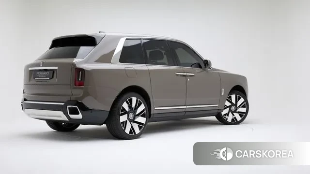 Rolls-Royce Cullinan id 3382883 из Кореи 12
