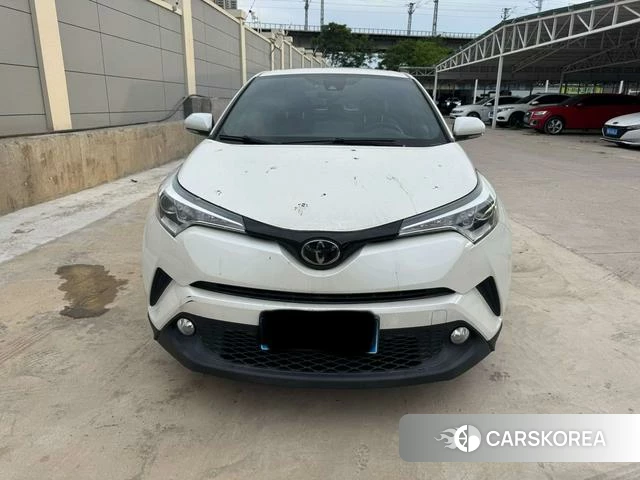 Toyota C-HR 2021 Белый из Китая, фото 2