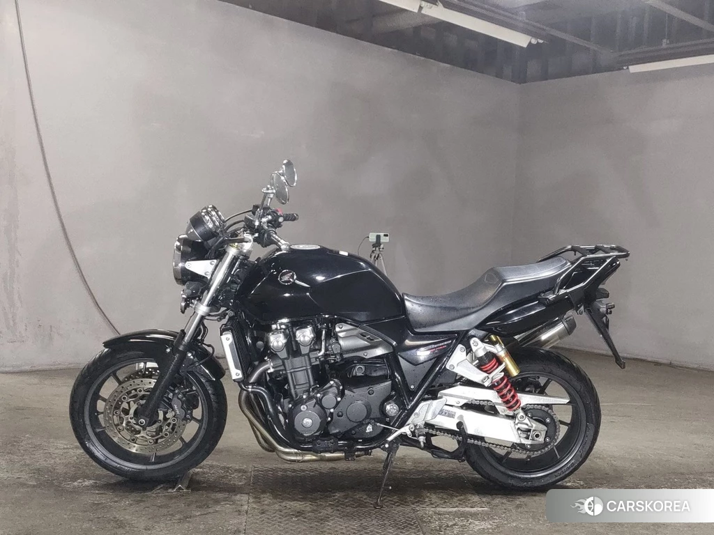 Проданный Honda CB1300SF 2015 из Японии, фото 2