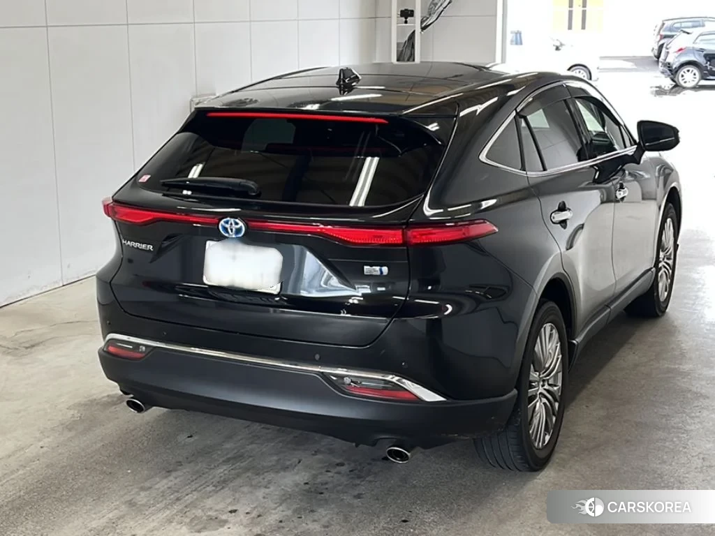Toyota Harrier 2022 из Японии, фото 2