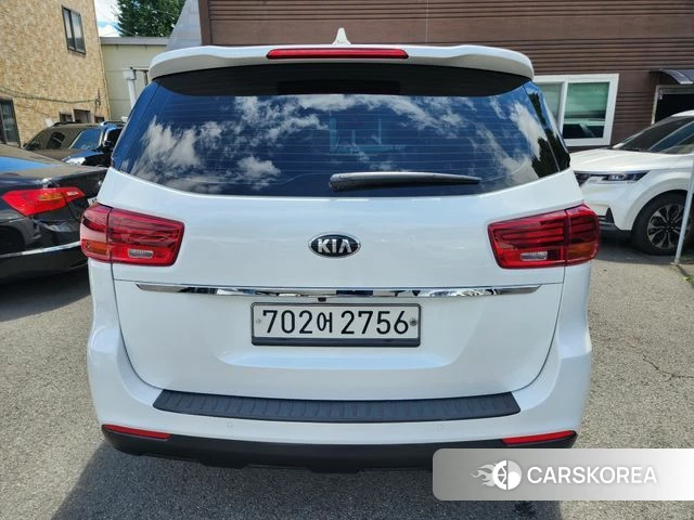 Kia The New Carnival id 4490679 из Кореи 12
