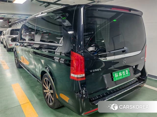 Mercedes-Benz V-class 2024 Черный из Китая, фото 2