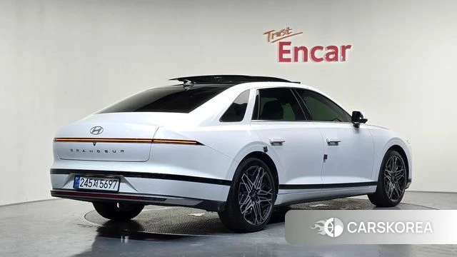 Hyundai Grandeur Hybrid (GN7) id 4691825 из Кореи 12