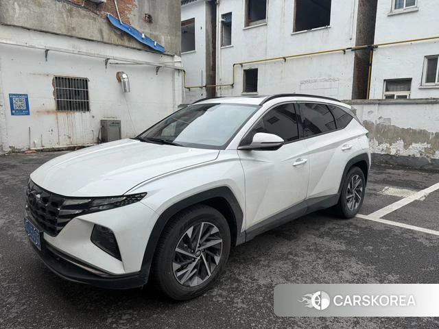 Hyundai Tucson 2023 Белый из Китая, фото 2