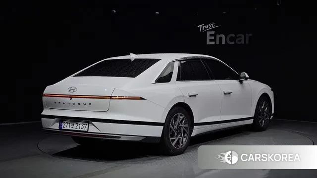 Hyundai Grandeur (GN7) id 3074261 из Кореи 12