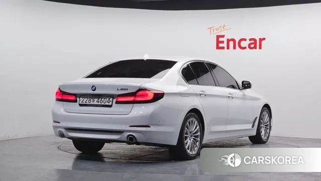 BMW 5 Series (G30) id 3692115 из Кореи 11