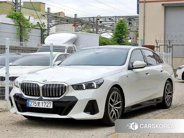 BMW 5 Series (G60) id 4505242 из Кореи 12