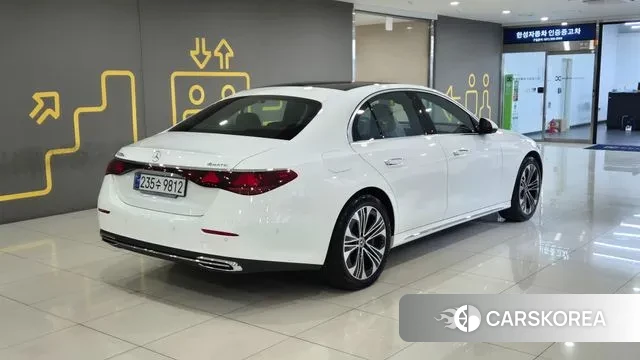 Mercedes-Benz E-Class W214 id 3695959 из Кореи 12