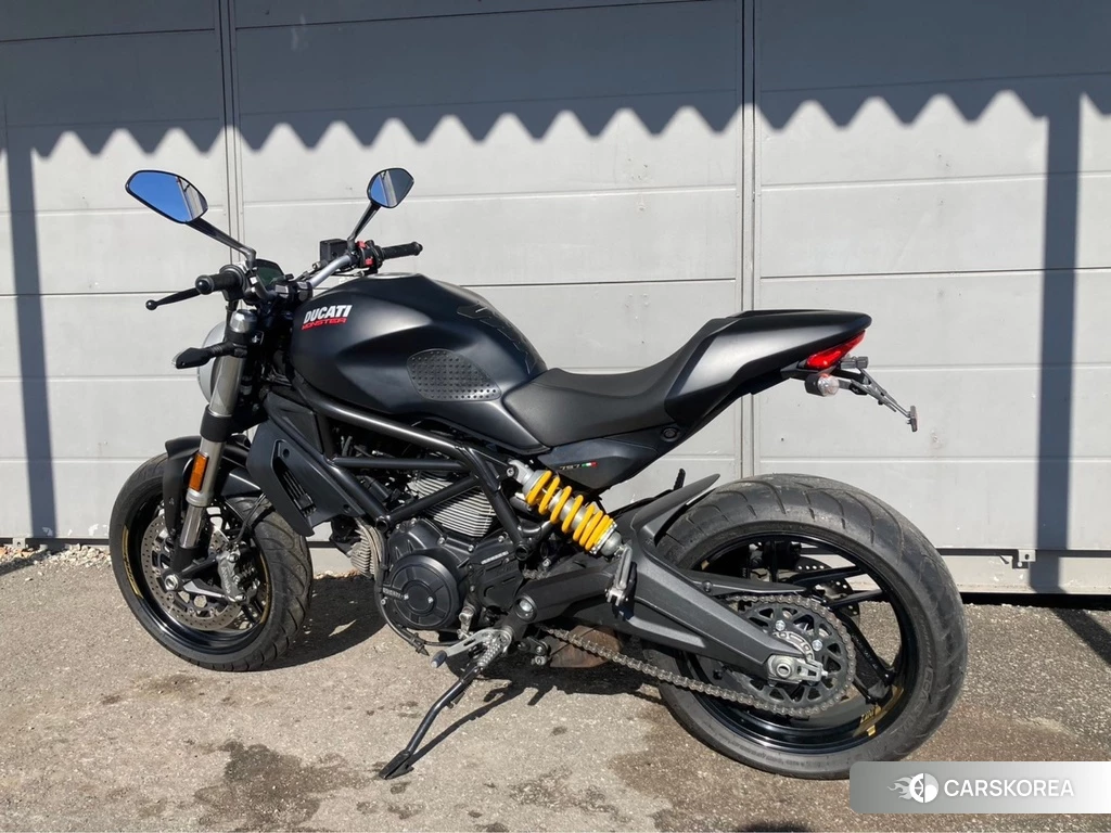 Проданный Ducati MONSTER 797 2018 из Японии, фото 2